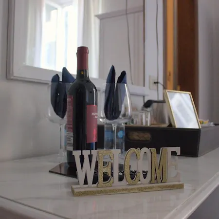 Madrid Bed & Breakfast 2*