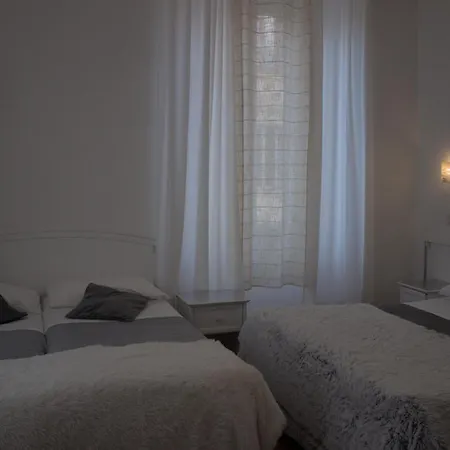 Bed & Breakfast Madrid Florence